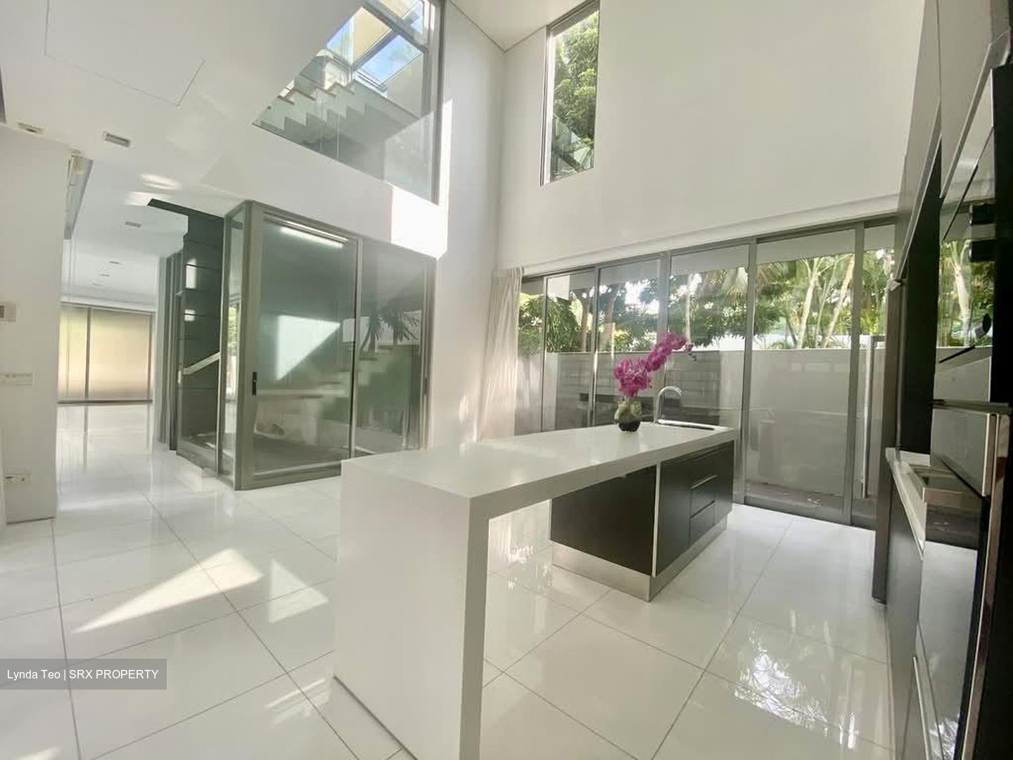 Third Avenue (D10), Detached #561605741